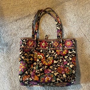 Vera Bradley large tote in Suzani